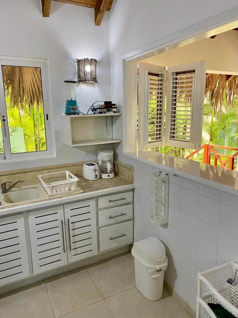 Chalet Tropical Au Coeur De ลาสแตร์เรนาส ภายนอก รูปภาพ